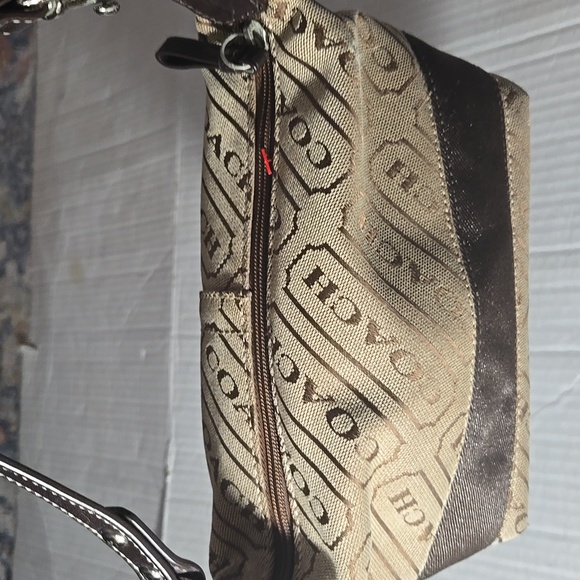 Coach Mini - Picture 3 of 12